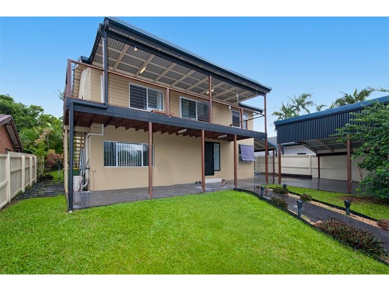 10 Kerrabee Street, Nerang QLD 4211