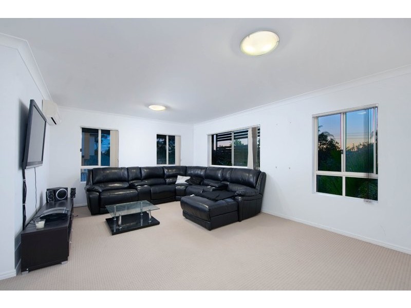 4/131 Muir Street, Labrador QLD 4215