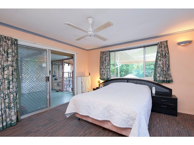 11 Paradise Street, Nerang QLD 4211