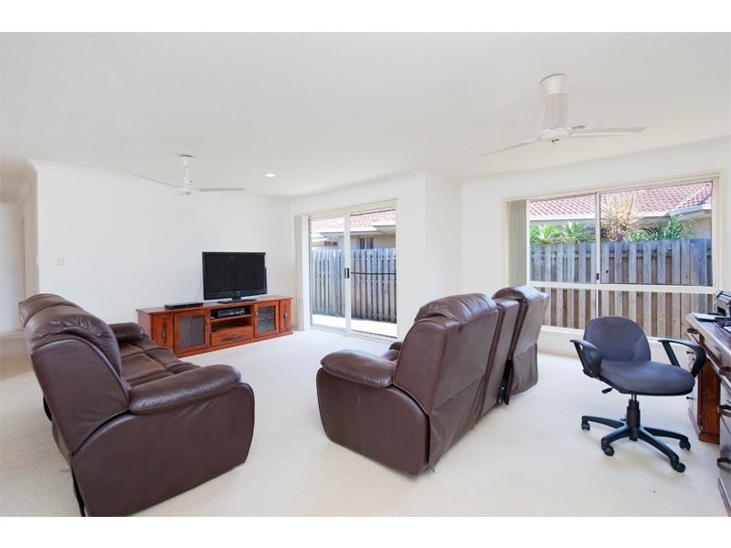 54 Yodelay Street, Varsity Lakes QLD 4227