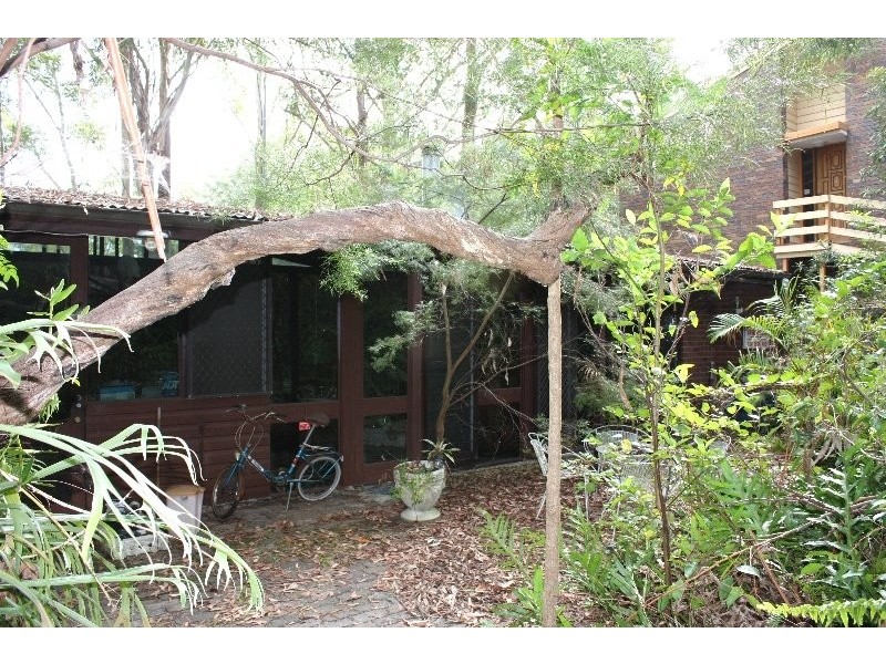 22 Domain Rd, Currumbin QLD 4223