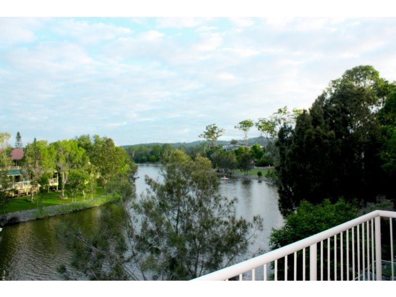 20/21 Regensberg Cl, Varsity Lakes QLD 4227