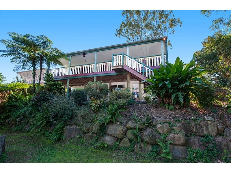 39 Merloo Drive, Nerang QLD 4211