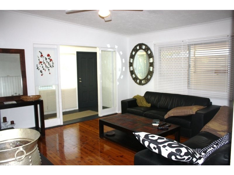 19 Cawthray Street, Biggera Waters QLD 4216