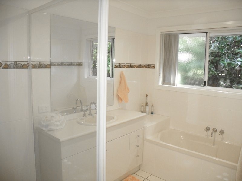 34 Pasture Place, Mount Nathan QLD 4211