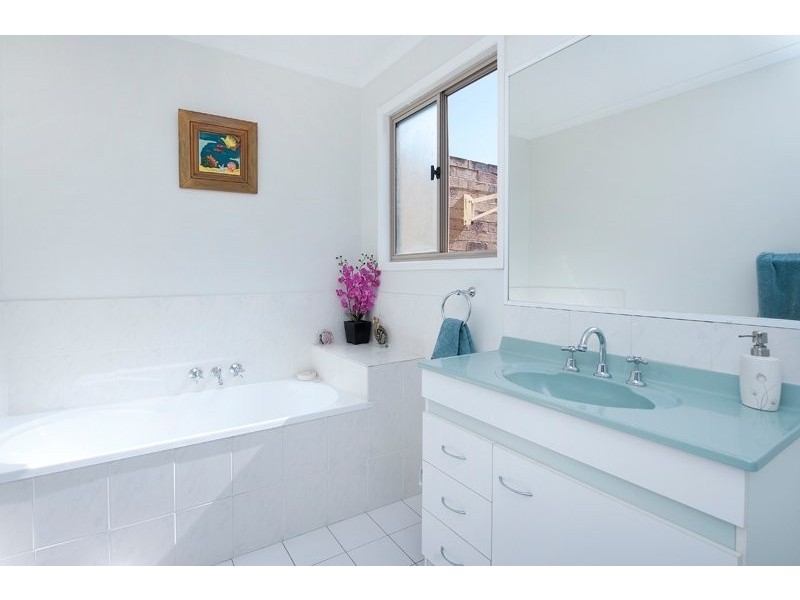 51 River Oak Drive, Helensvale QLD 4212