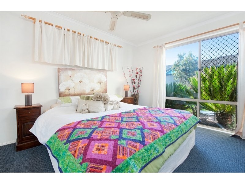 51 River Oak Drive, Helensvale QLD 4212