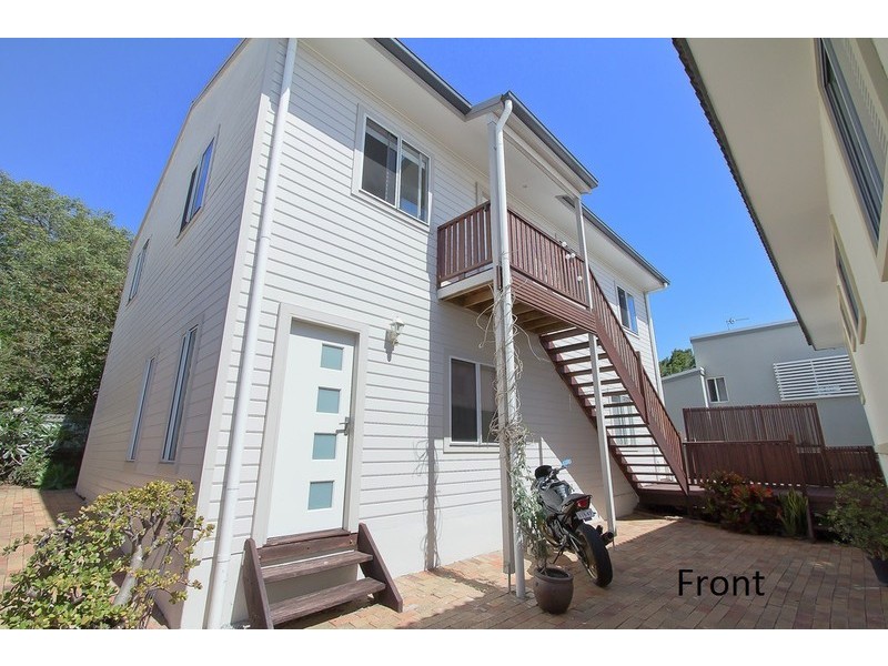 2/28B Harley Street, Labrador QLD 4215