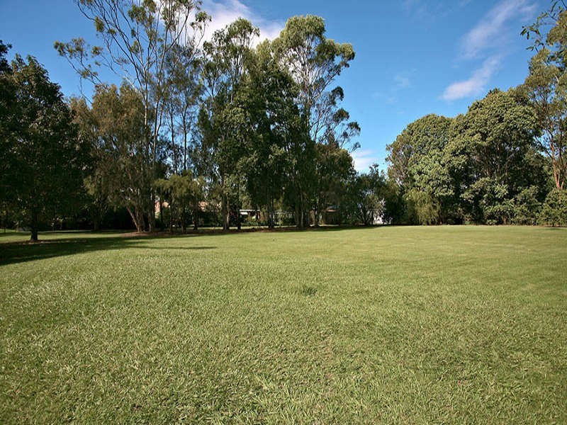 33 Moore Road, Burpengary QLD 4505