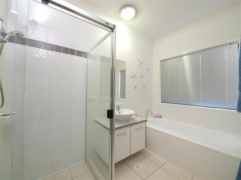 8 Grebe Circuit, North Lakes QLD 4509