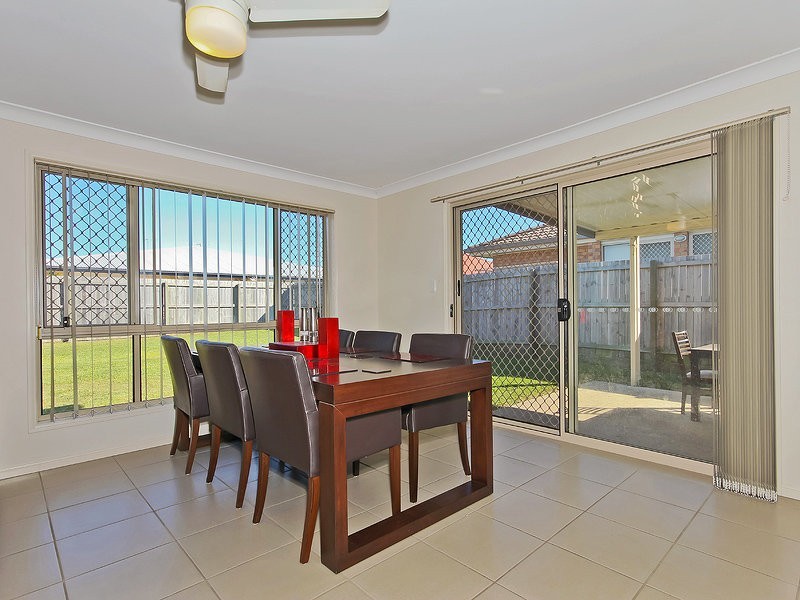 5 Mavis Court, Rothwell QLD 4022
