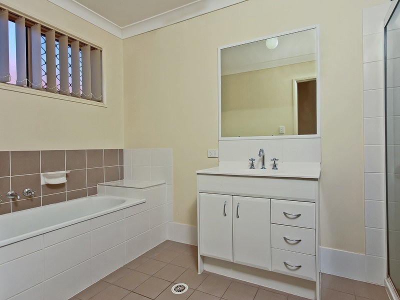 5 Mavis Court, Rothwell QLD 4022