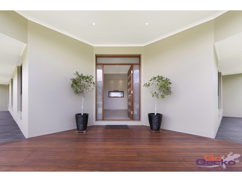 26 Willowleaf Circuit, Upper Caboolture QLD 4510