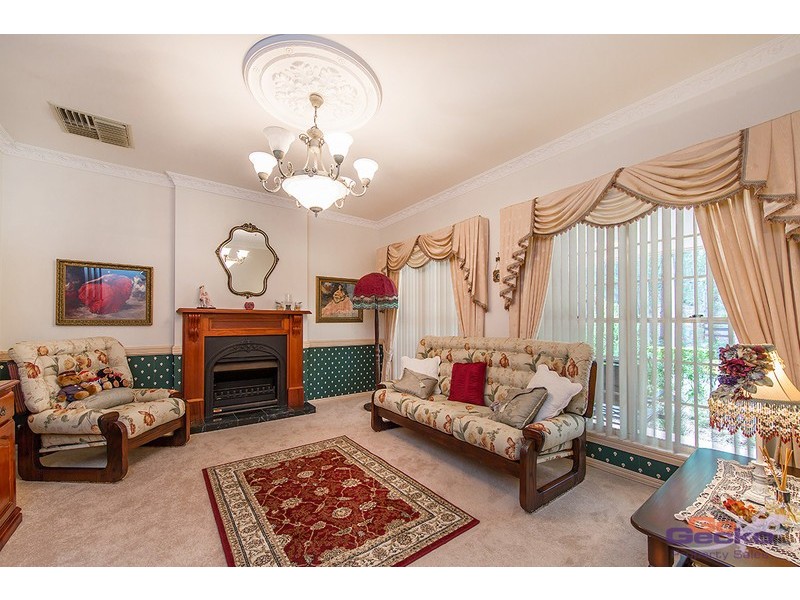 5 Corymbia Lane, Eatons Hill QLD 4037