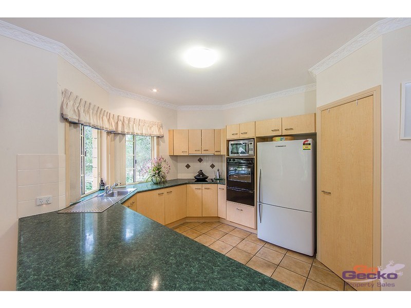 5 Corymbia Lane, Eatons Hill QLD 4037