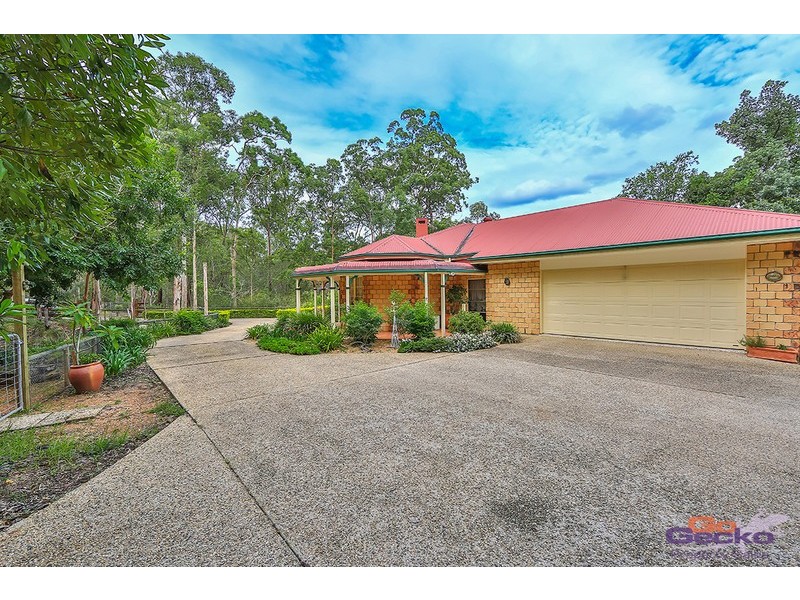 5 Corymbia Lane, Eatons Hill QLD 4037