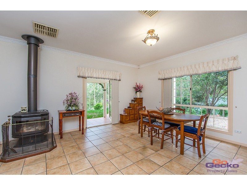 5 Corymbia Lane, Eatons Hill QLD 4037