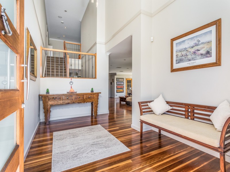 9 Montgomerie Parade, North Lakes QLD 4509