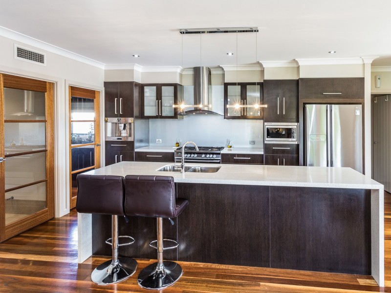 9 Montgomerie Parade, North Lakes QLD 4509