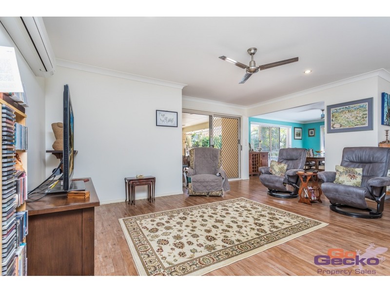 5 Dotterel Crescent, North Lakes QLD 4509
