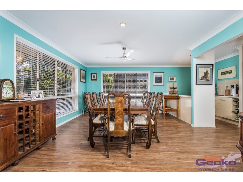 5 Dotterel Crescent, North Lakes QLD 4509