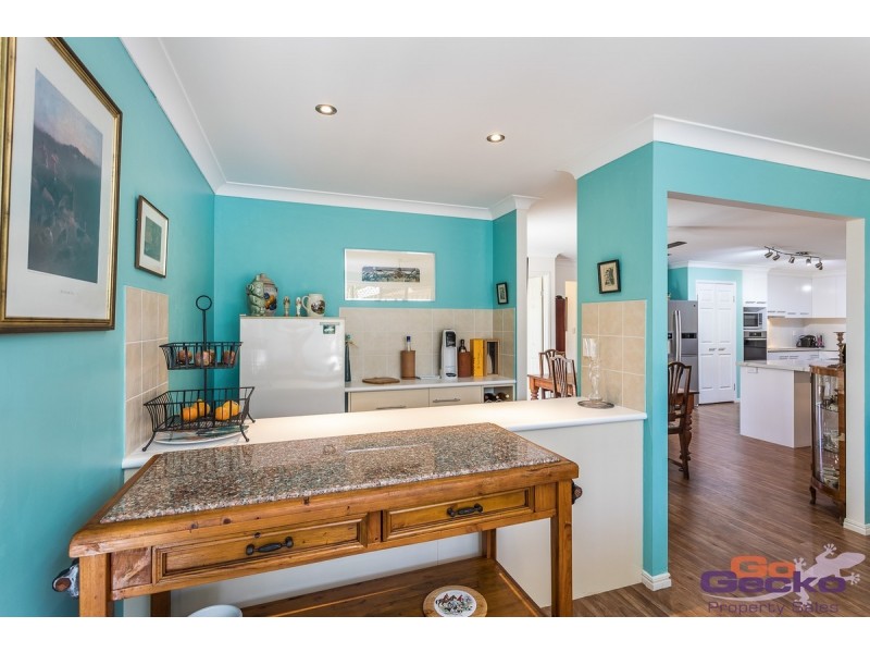 5 Dotterel Crescent, North Lakes QLD 4509