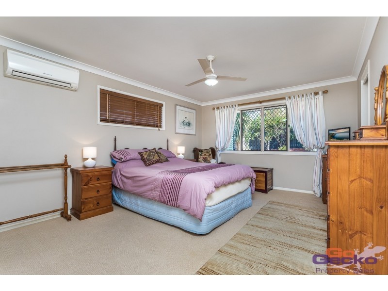 5 Dotterel Crescent, North Lakes QLD 4509