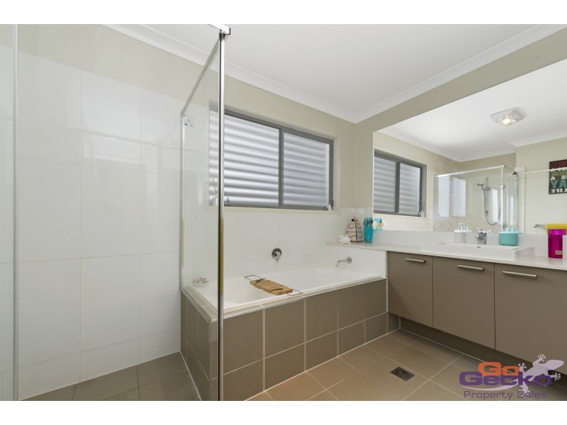 5/17 Crocodile Avenue, Morayfield QLD 4506