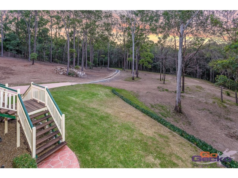 860 Clear Mountain Road, Cashmere QLD 4500