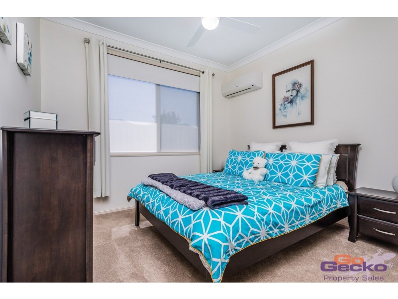 30 Dotterel Crescent, North Lakes QLD 4509