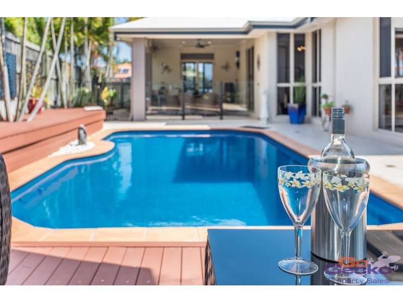 30 Dotterel Crescent, North Lakes QLD 4509