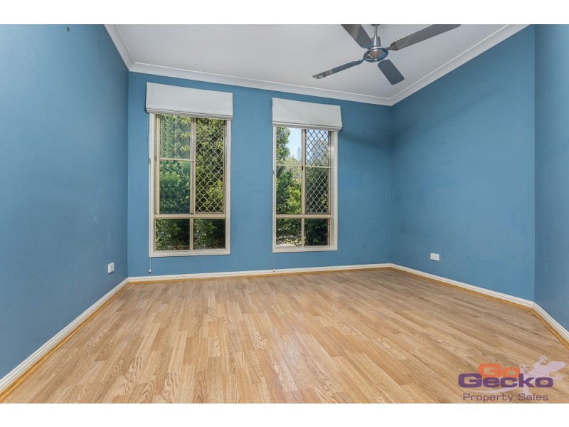 23 Whitfield Crescent, North Lakes QLD 4509