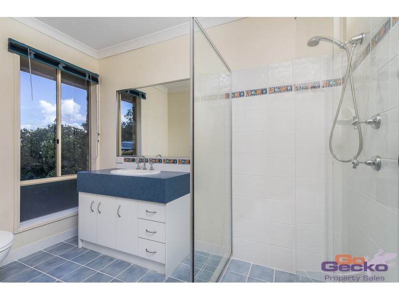 23 Whitfield Crescent, North Lakes QLD 4509