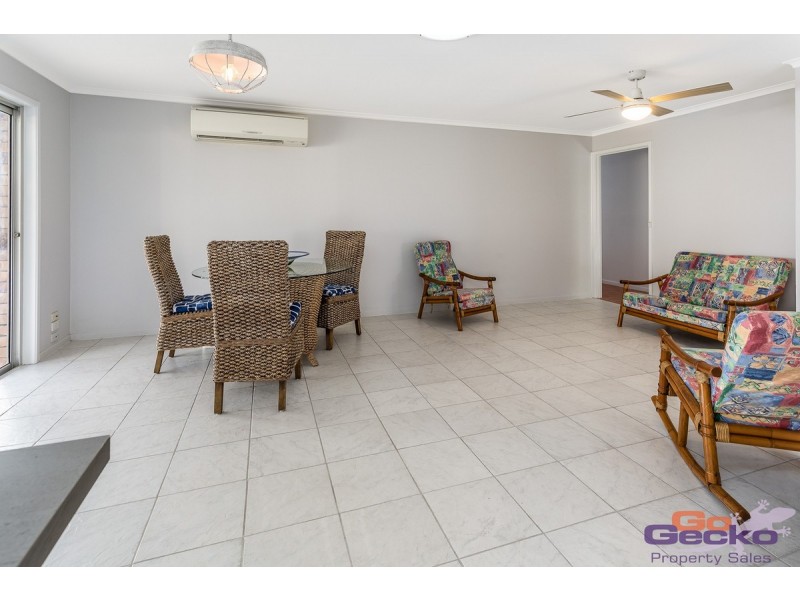8 Barrine Court, Petrie QLD 4502