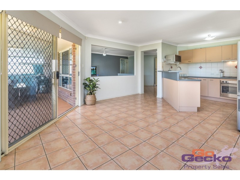 11 Barnard Crescent, Murrumba Downs QLD 4503