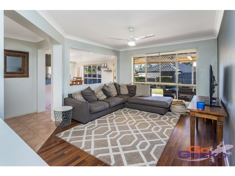 11 Barnard Crescent, Murrumba Downs QLD 4503