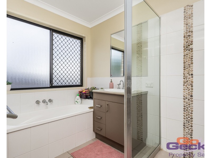 10 Wakeham Street, Kallangur QLD 4503