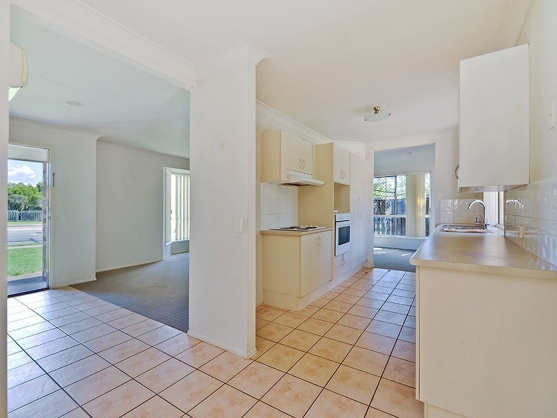 37 Lipscombe Road, Deception Bay QLD 4508