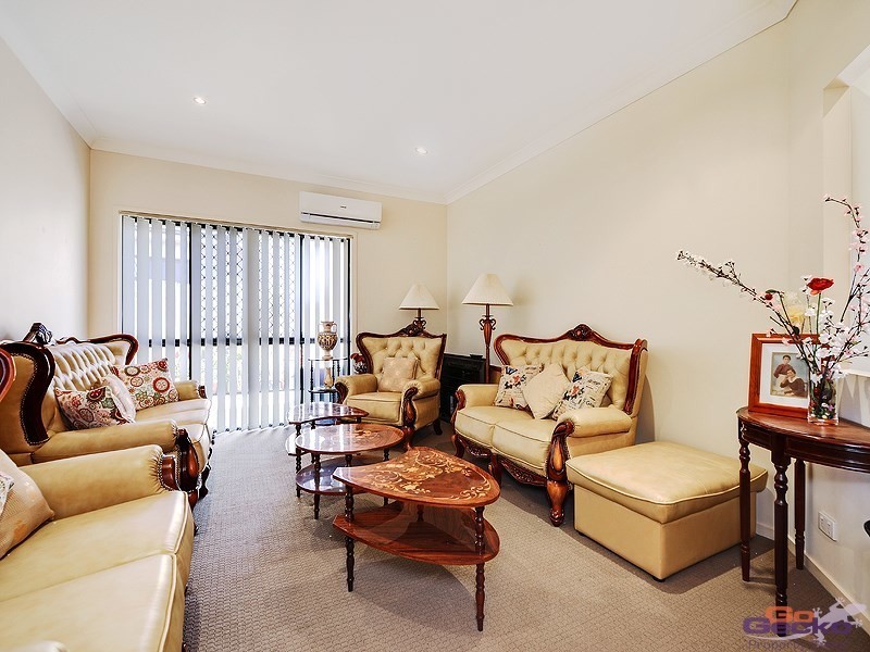 10 Echidna Parade, North Lakes QLD 4509