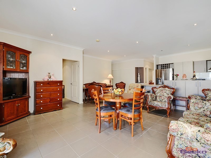 10 Echidna Parade, North Lakes QLD 4509