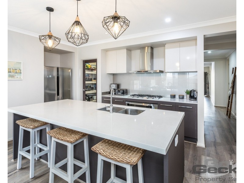 19 Broadwater Road, Morayfield QLD 4506