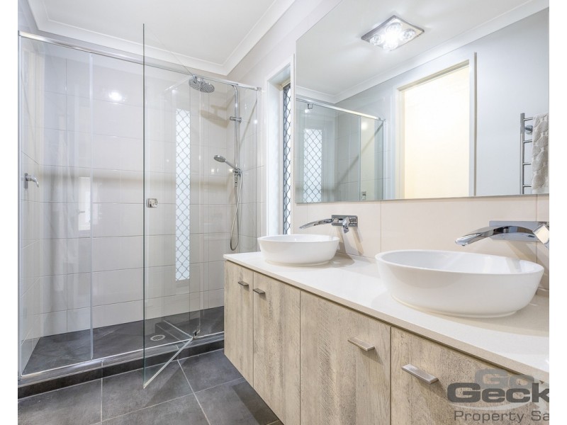 19 Broadwater Road, Morayfield QLD 4506