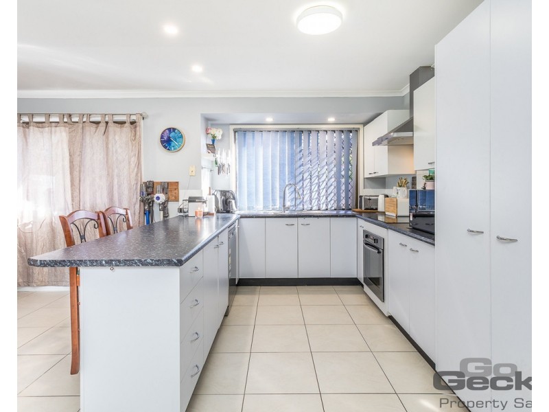 8 Salvatore Court, Morayfield QLD 4506