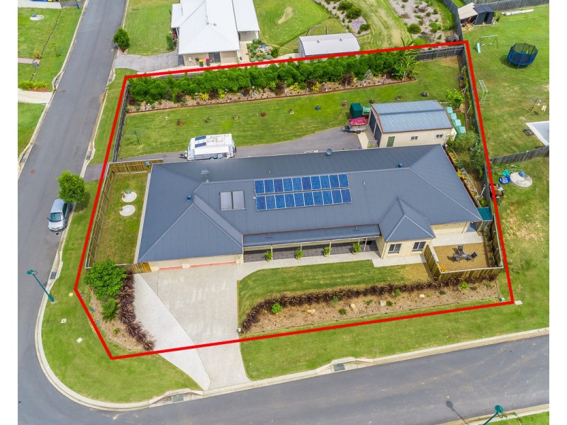 1 Goldfinch Court, Upper Caboolture QLD 4510