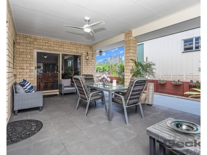 1 Goldfinch Court, Upper Caboolture QLD 4510