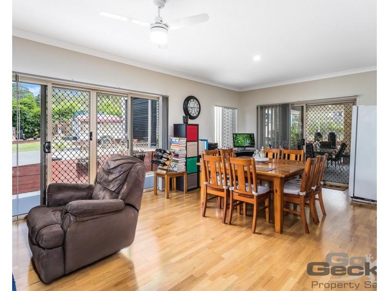 1 Goldfinch Court, Upper Caboolture QLD 4510