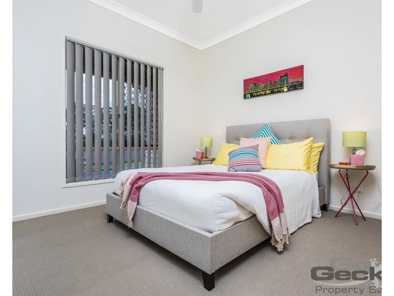 1 Goldfinch Court, Upper Caboolture QLD 4510