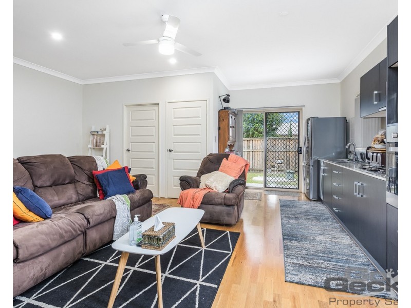 1 Goldfinch Court, Upper Caboolture QLD 4510