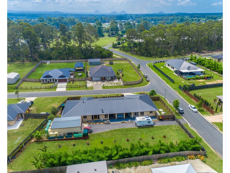 1 Goldfinch Court, Upper Caboolture QLD 4510
