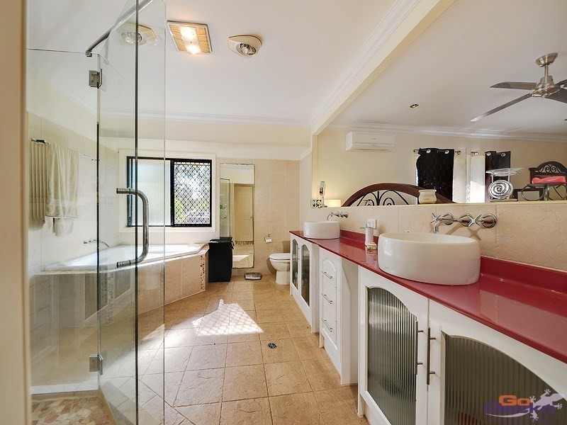 8 MacLeod Drive, Morayfield QLD 4506